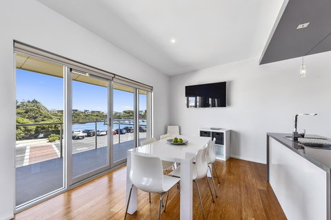 Aloha Waterfront Properties - Tweed Heads Accommodation 20