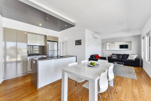 Aloha Waterfront Properties - Tweed Heads Accommodation 18