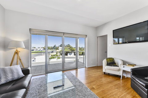Aloha Waterfront Properties - Tweed Heads Accommodation 29