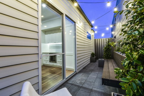 Aloha Central Luxury Apartments - Tweed Heads Accommodation 13