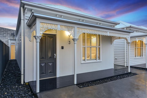 Aloha Central Luxury Apartments - Tweed Heads Accommodation 2