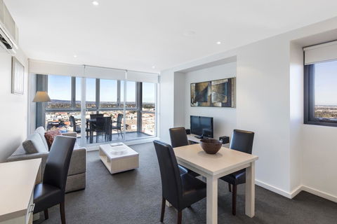 IStay Precinct Adelaide - Tweed Heads Accommodation 11