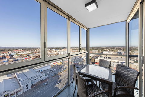 IStay Precinct Adelaide - Tweed Heads Accommodation 20