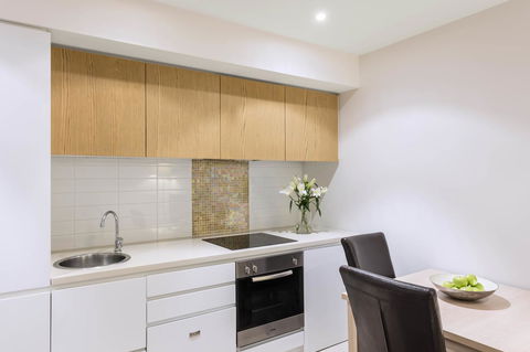 IStay Precinct Adelaide - Tweed Heads Accommodation 8