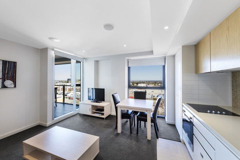 IStay Precinct Adelaide - Tweed Heads Accommodation 5