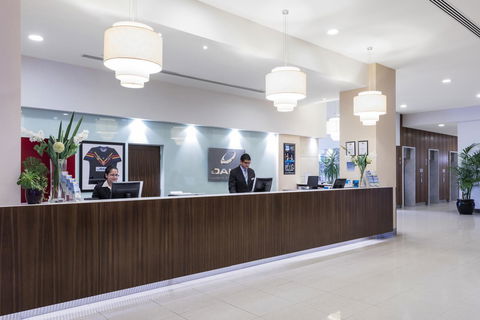 Oaks Glenelg Plaza Pier Suites - Tweed Heads Accommodation 5
