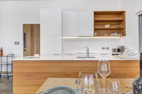 Shadow Creek McLaren Vale - Tweed Heads Accommodation 1