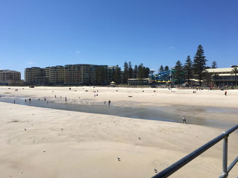 Beachside Luxury Getaway In Glenelg - Tweed Heads Accommodation 16