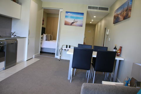Beachside Luxury Getaway In Glenelg - Tweed Heads Accommodation 1
