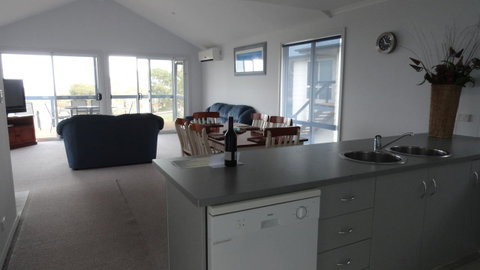 Kangaroo Island Bayview Villas - Tweed Heads Accommodation 13