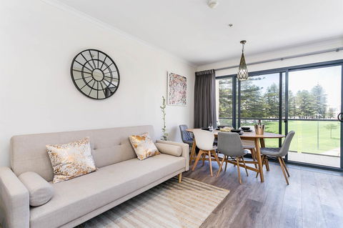 Heart Of Glenelg BnB - Tweed Heads Accommodation 10