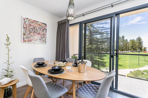Heart Of Glenelg BnB - Tweed Heads Accommodation 11