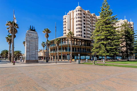 Heart Of Glenelg BnB - Tweed Heads Accommodation 25