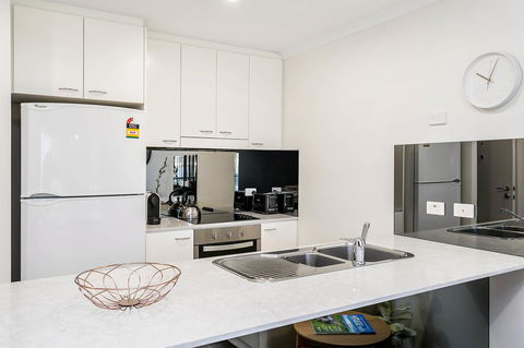 Heart Of Glenelg BnB - Tweed Heads Accommodation 6