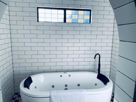 The Manor Basket Range - Tweed Heads Accommodation 11