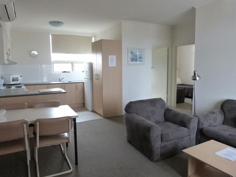 Glenelg Holiday Apartments - Corfu - Tweed Heads Accommodation 9