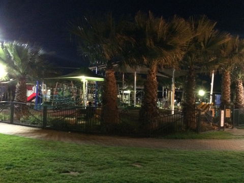 Adelaide - Semaphore Beach Front - Tweed Heads Accommodation 28