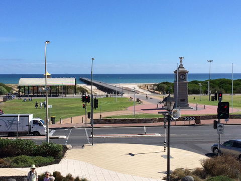 Adelaide - Semaphore Beach Front - Tweed Heads Accommodation 25