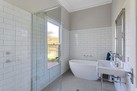 Grandview Accommodation - The Elm Tree Apartments - Tweed Heads Accommodation 19