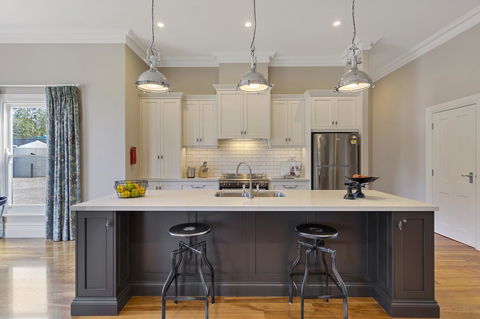 Grandview Accommodation - The Elm Tree Apartments - Tweed Heads Accommodation 13