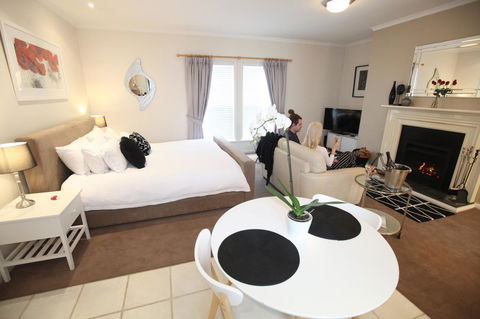 Wine And Roses Bed And Breakfast - Tweed Heads Accommodation 10