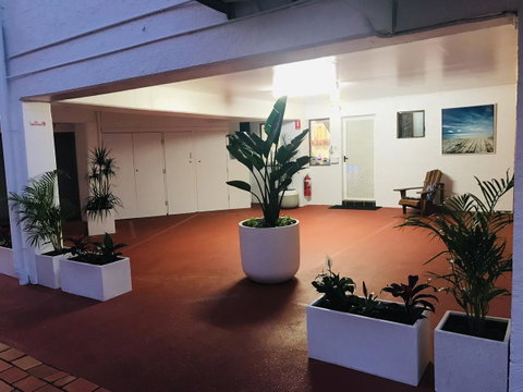 OCEAN BREEZE MOTEL - Tweed Heads Accommodation 4