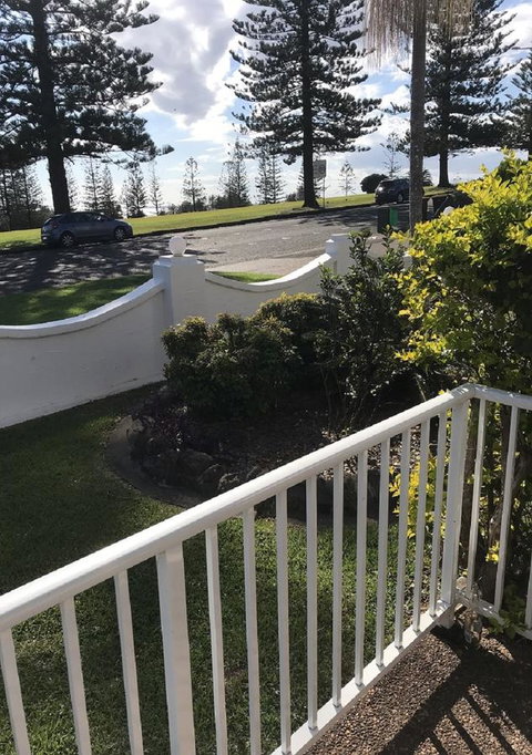 OCEAN BREEZE MOTEL - Tweed Heads Accommodation 19