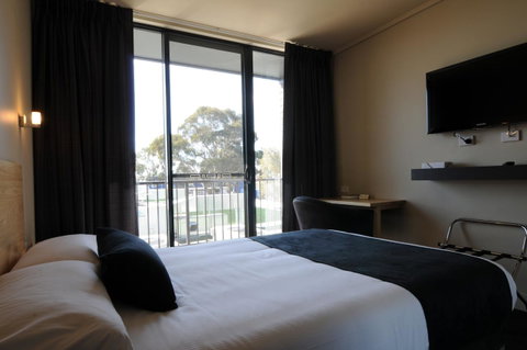 Mansfield Park Hotel - Tweed Heads Accommodation 7