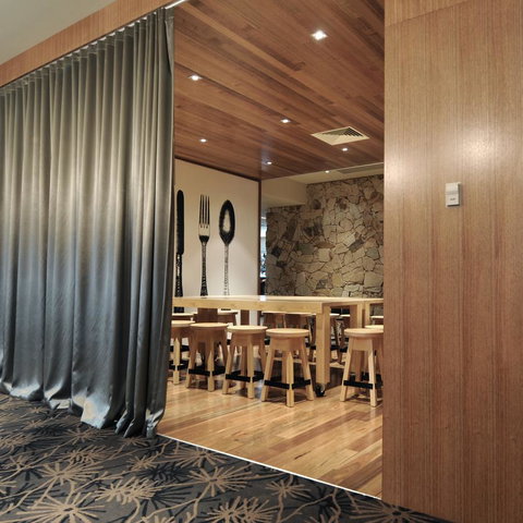 Mansfield Park Hotel - Tweed Heads Accommodation 4