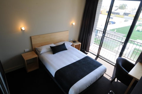Mansfield Park Hotel - Tweed Heads Accommodation 12