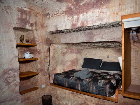 Ali\'s Underground Studio - Tweed Heads Accommodation 9