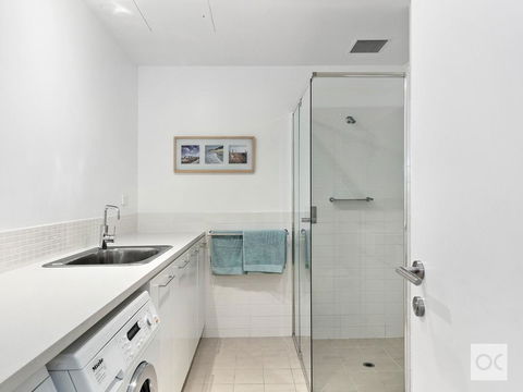 Breeze Beachfront Apartment - Tweed Heads Accommodation 38