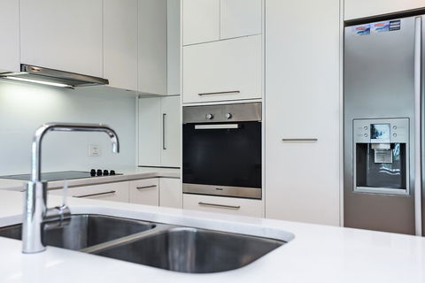 Breeze Beachfront Apartment - Tweed Heads Accommodation 8