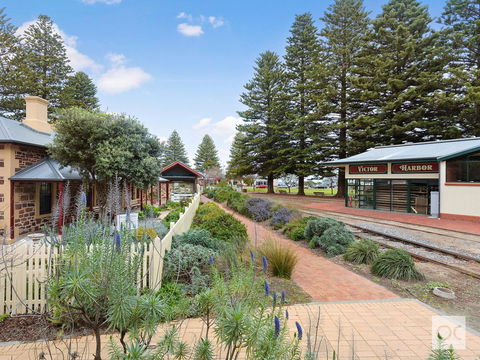 Breeze Beachfront Apartment - Tweed Heads Accommodation 35