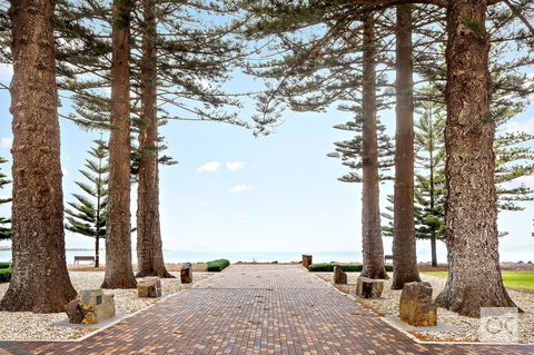 Breeze Beachfront Apartment - Tweed Heads Accommodation 42