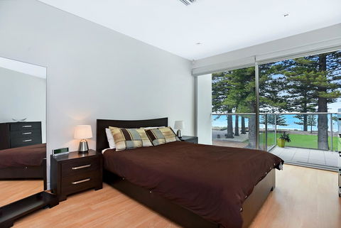 Breeze Beachfront Apartment - Tweed Heads Accommodation 13