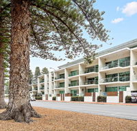 Breeze Beachfront Apartments - Tweed Heads Accommodation