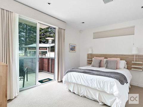 Breeze Beachfront Apartment - Tweed Heads Accommodation 29
