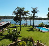 Lake Edge Apartments - Tweed Heads Accommodation