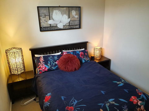Explore Adelaide, Gawler, The Barossa And Clare Valleys All-in-one - Tweed Heads Accommodation 4