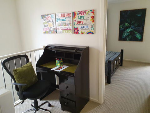 Explore Adelaide, Gawler, The Barossa And Clare Valleys All-in-one - Tweed Heads Accommodation 6