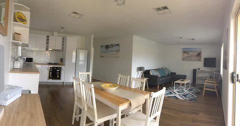 Windsor Gardens Home - Tweed Heads Accommodation 9