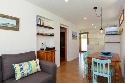 Trafalgar Premium Vintage Suites - Tweed Heads Accommodation 20