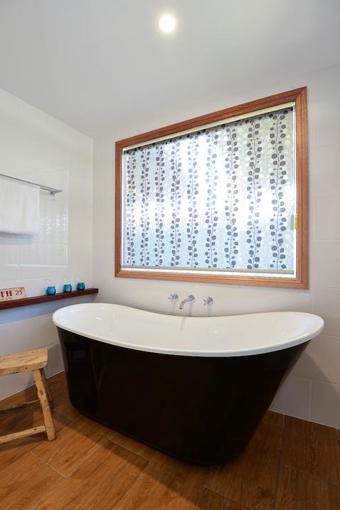 Trafalgar Premium Vintage Suites - Tweed Heads Accommodation 2