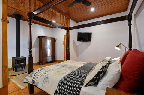 Trafalgar Premium Vintage Suites - Tweed Heads Accommodation 22