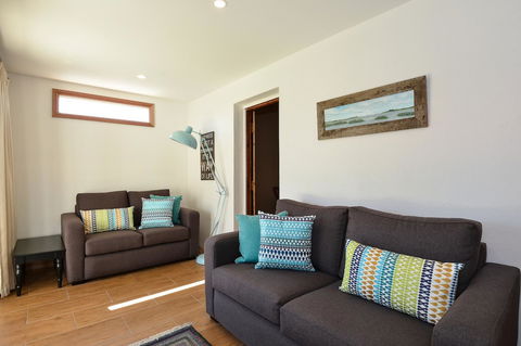 Trafalgar Premium Vintage Suites - Tweed Heads Accommodation 21