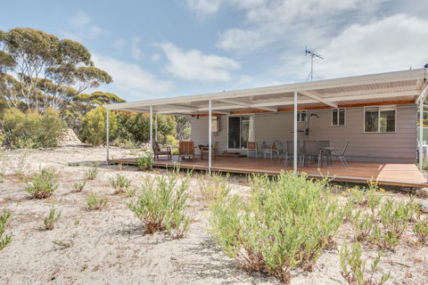 The Island House - Tweed Heads Accommodation 6