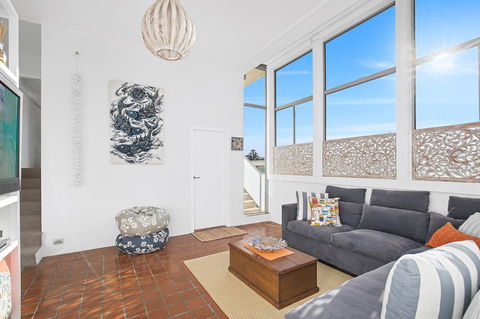 Beachfront Bliss - Tweed Heads Accommodation 8