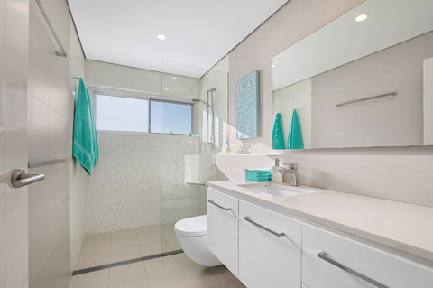 Beachfront Bliss - Tweed Heads Accommodation 17