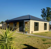 DBJ Holiday Units - Tweed Heads Accommodation